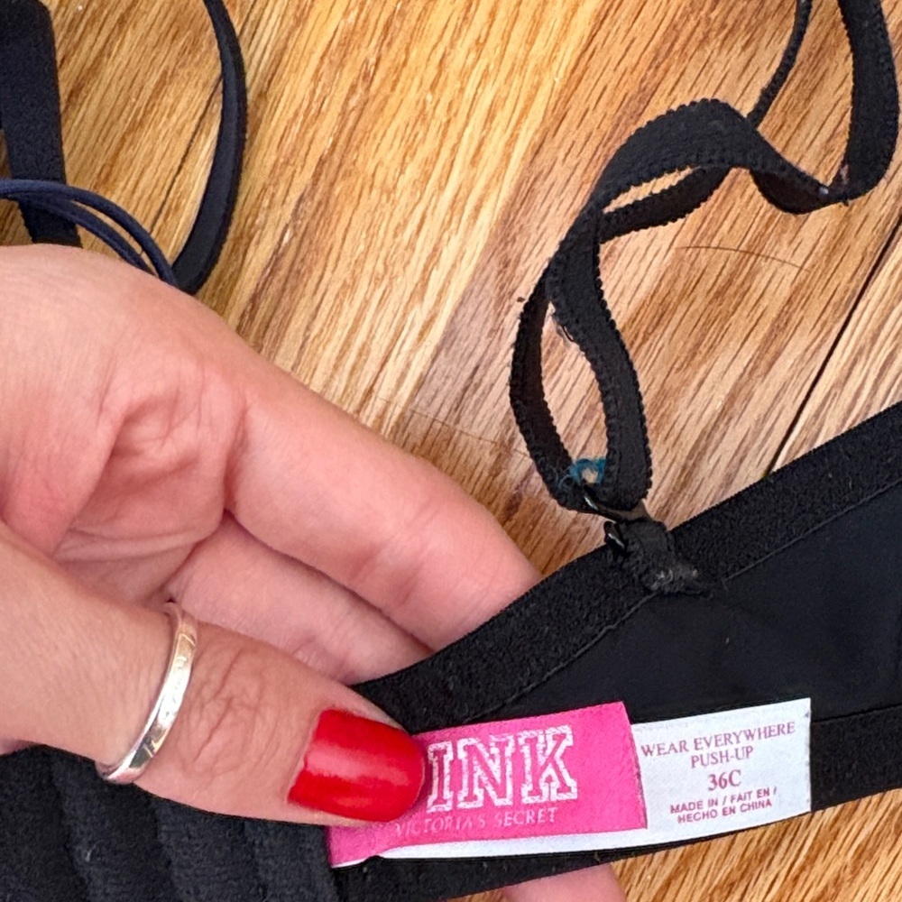 PINK Victoria's Secret Black Bra - Picture 4 of 4